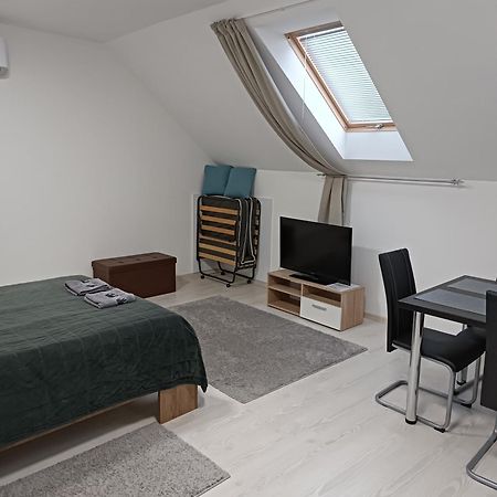 Mira Apartman Ντέμπρετσεν Εξωτερικό φωτογραφία