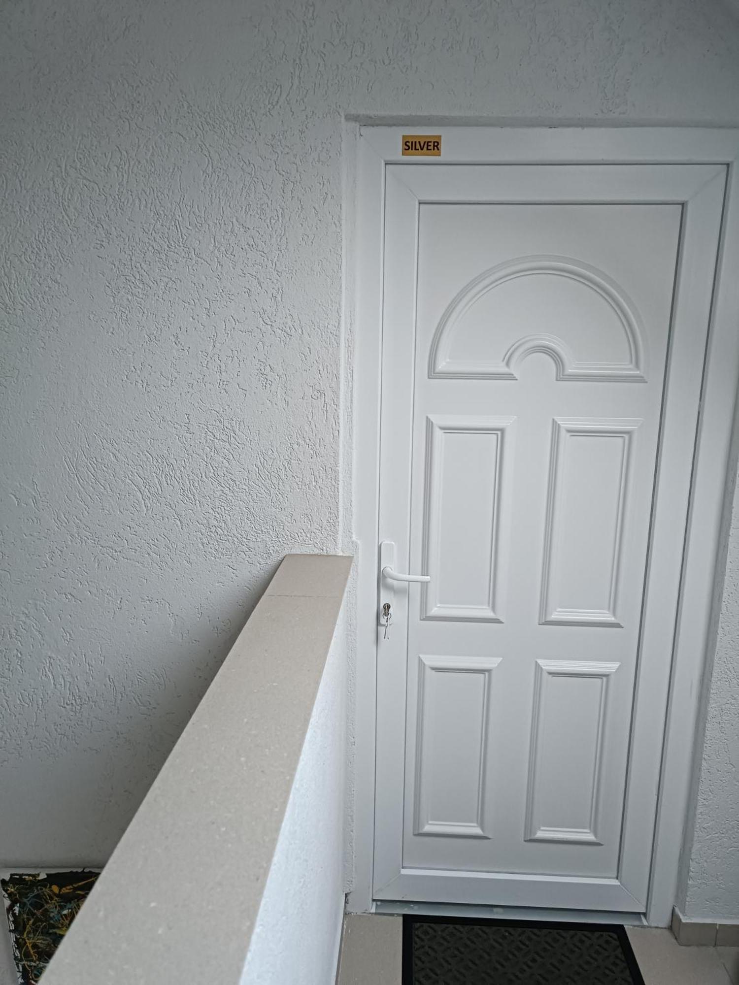 Mira Apartman Ντέμπρετσεν Εξωτερικό φωτογραφία