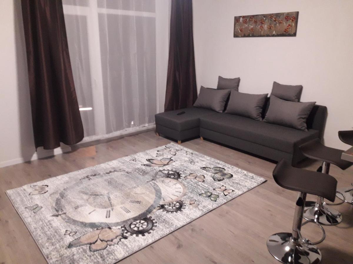 Mira Apartman Ντέμπρετσεν Εξωτερικό φωτογραφία